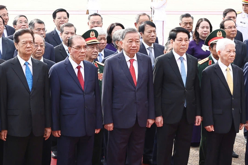 Lãnh đạo Đảng, Nhà nước vào Lăng viếng Chủ tịch Hồ Chí Minh nhân dịp Quốc khánh