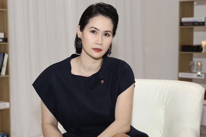 Thân Thúy Hà 'Mưa đỏ' ấm ức vì bị công kích, U50 không nghĩ chuyện lấy chồng