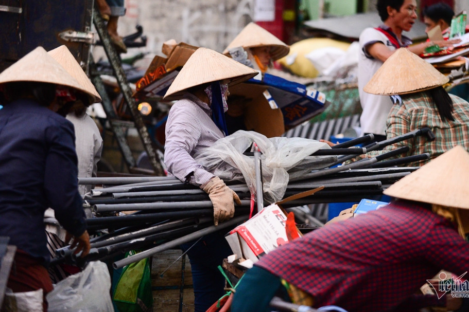 Từ cánh đồng quê ra phố, dân làng Thượng Phúc phất lên nhờ nghề đồng nát