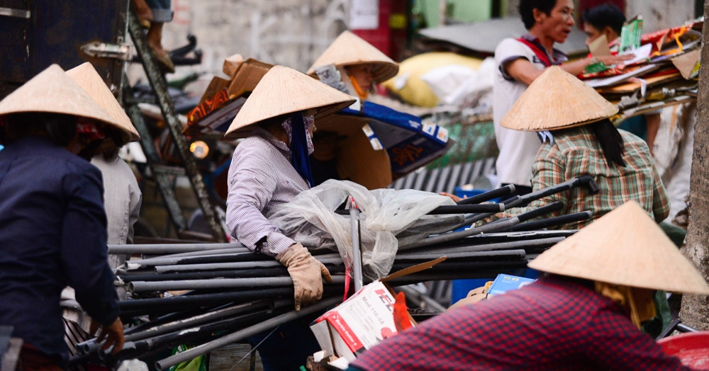 Từ cánh đồng quê ra phố, dân làng Thượng Phúc phất lên nhờ nghề đồng nát