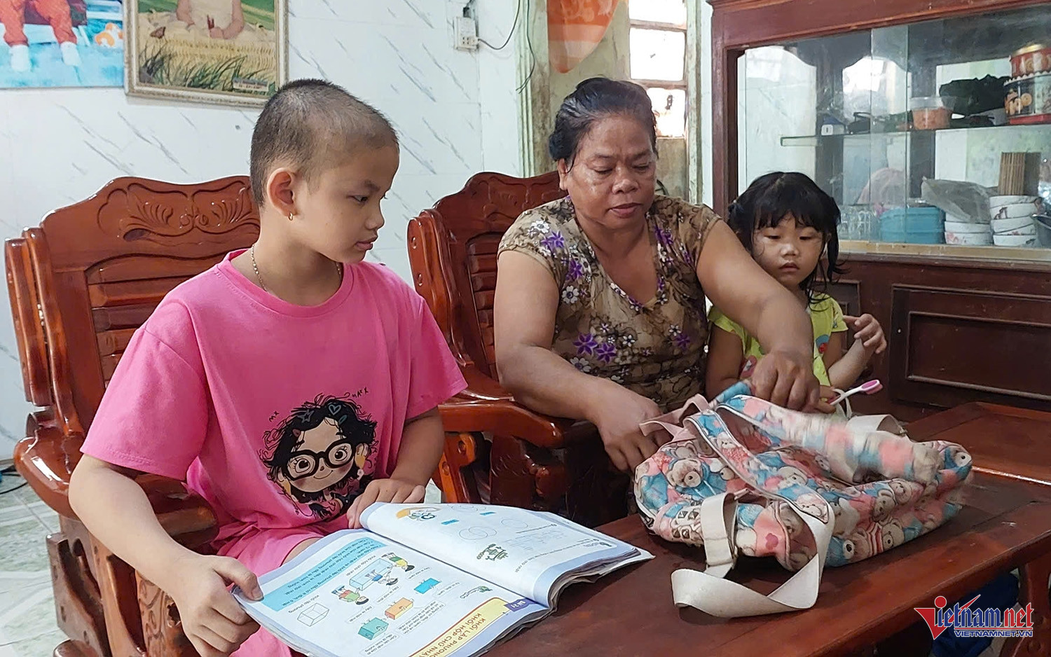 W-Khánh Băng 1.jpg