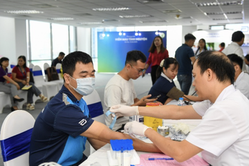 Abbott - Hành trình 30 năm đồng hành sức khỏe người Việt Nam