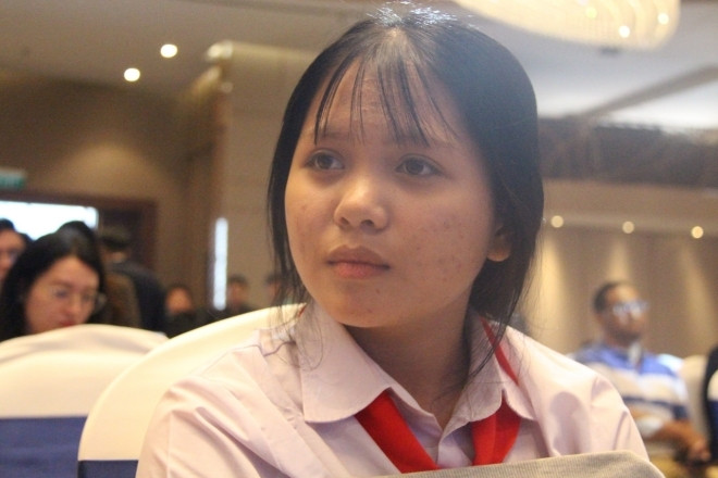 Bố qua đời sau một ngày nói hiến tạng cho mẹ, bé gái 11 tuổi nghẹn ngào