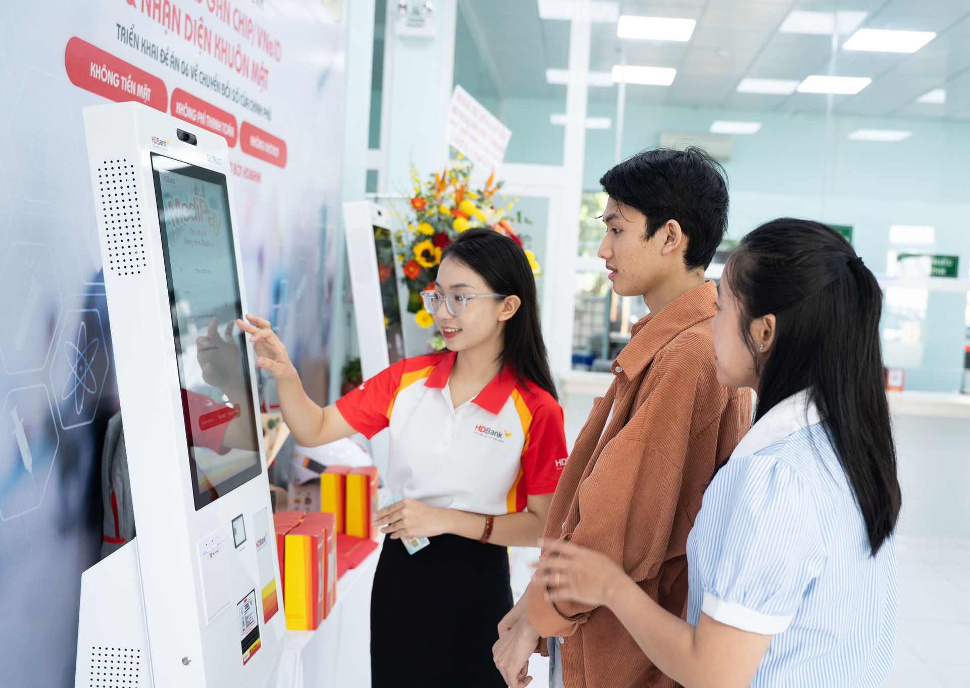 HDBank3.jpg