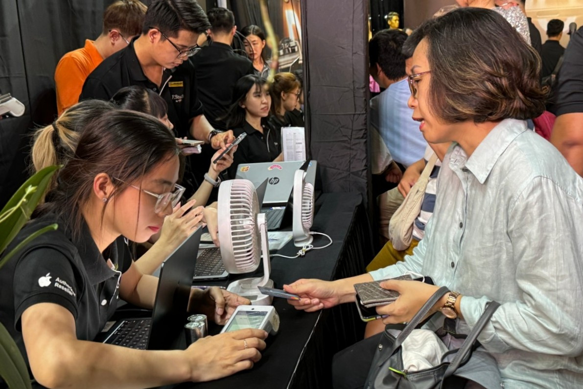 Hệ thống cửa hàng đầu tiên tại Việt Nam mở đăng ký sở hữu iPhone 17, giá 24,99 triệu