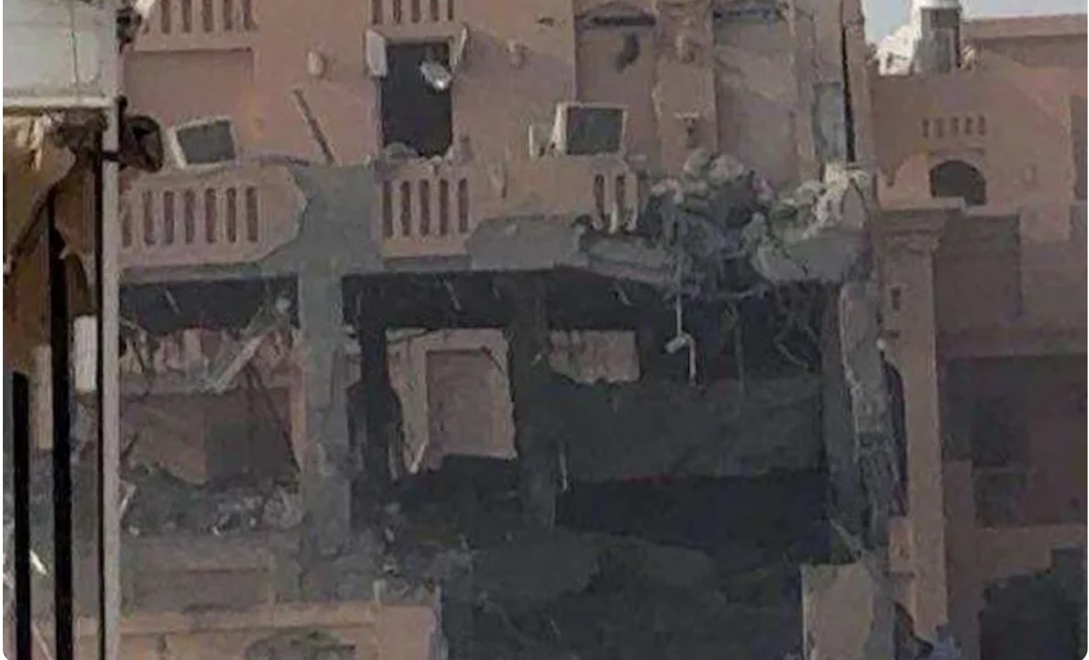 Hiện trường sau vụ tấn công của Israel ở Doha. Ảnh: Al Jazeera.