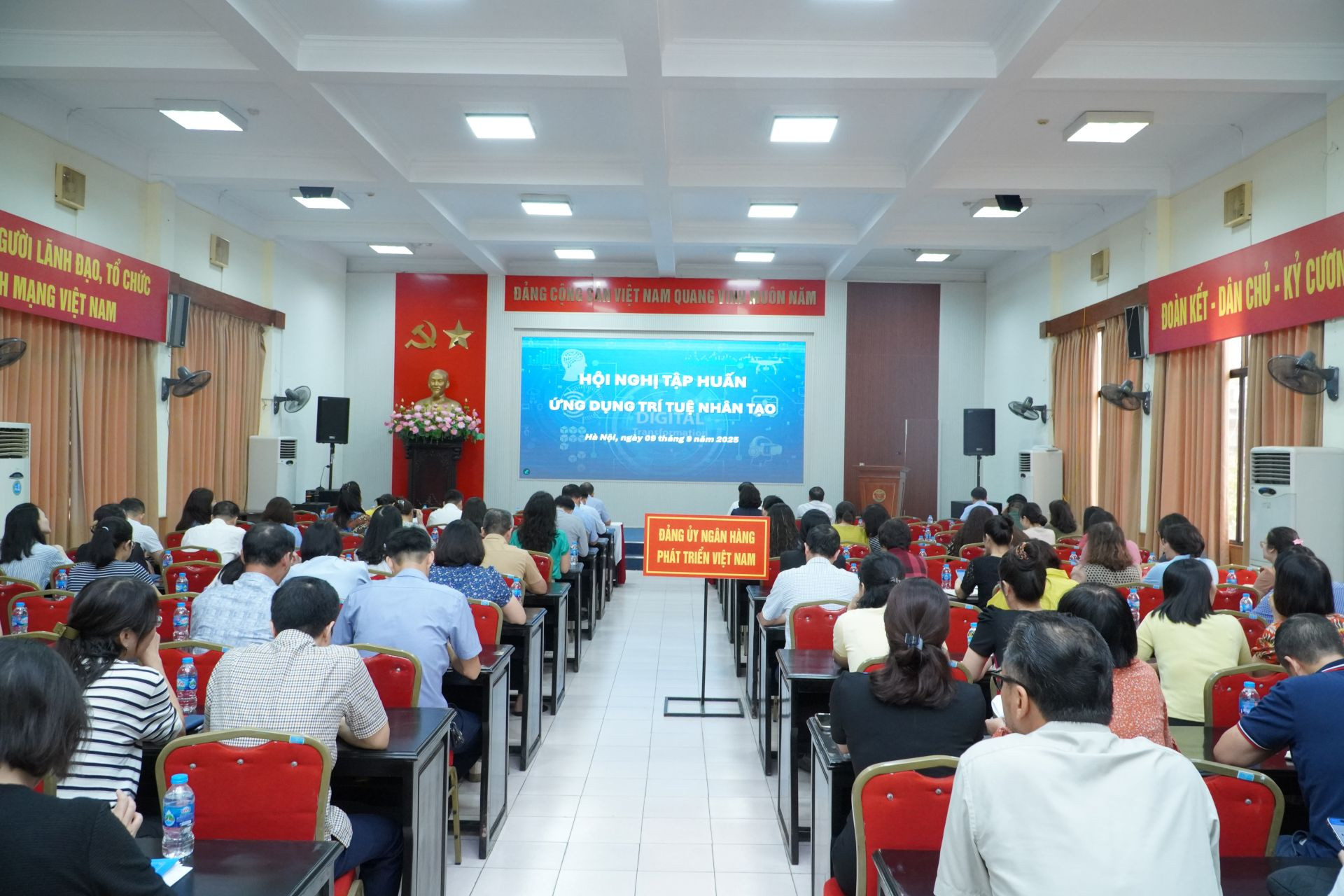 HSC Toan canh xa.JPG