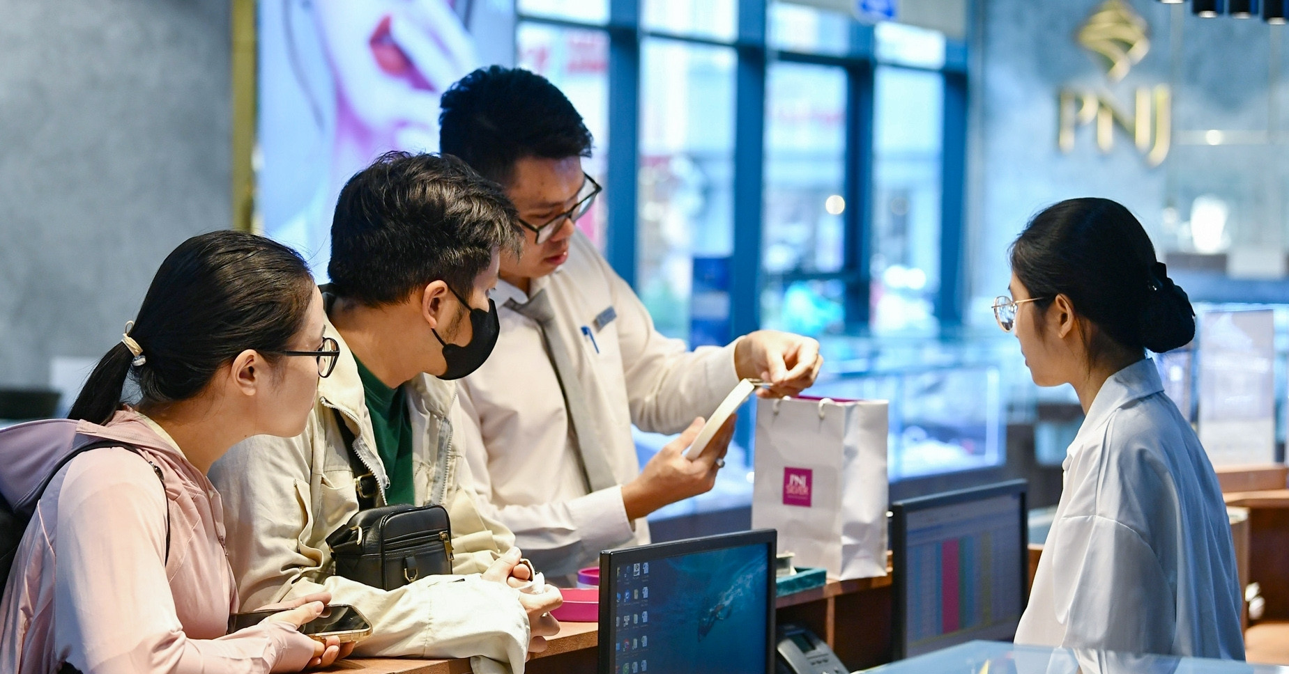 Loạt vi phạm của các ‘ông lớn" kinh doanh vàng từng bị thanh tra điểm mặt