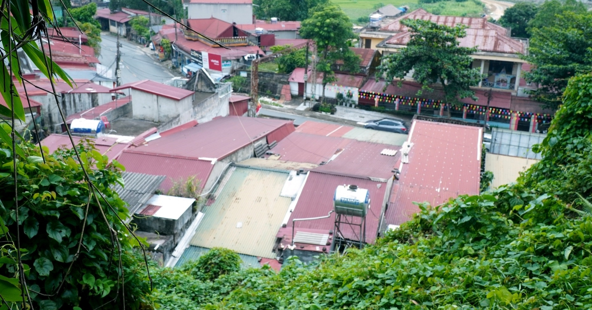 Lý do hàng chục hộ dân Thanh Hóa không dám ở nhà mỗi khi trời mưa lớn