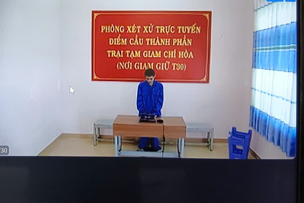 Mâu thuẫn nhỏ, gã bảo vệ lén đâm chết đồng nghiệp