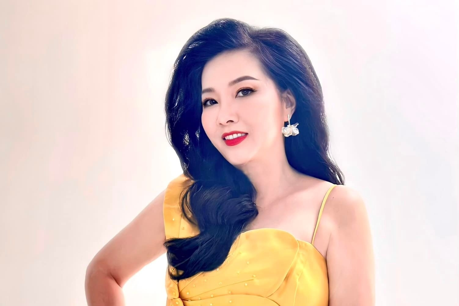 'Nữ hoàng đánh ghen' Phương Dung tuổi 63 sống cô đơn không con cái