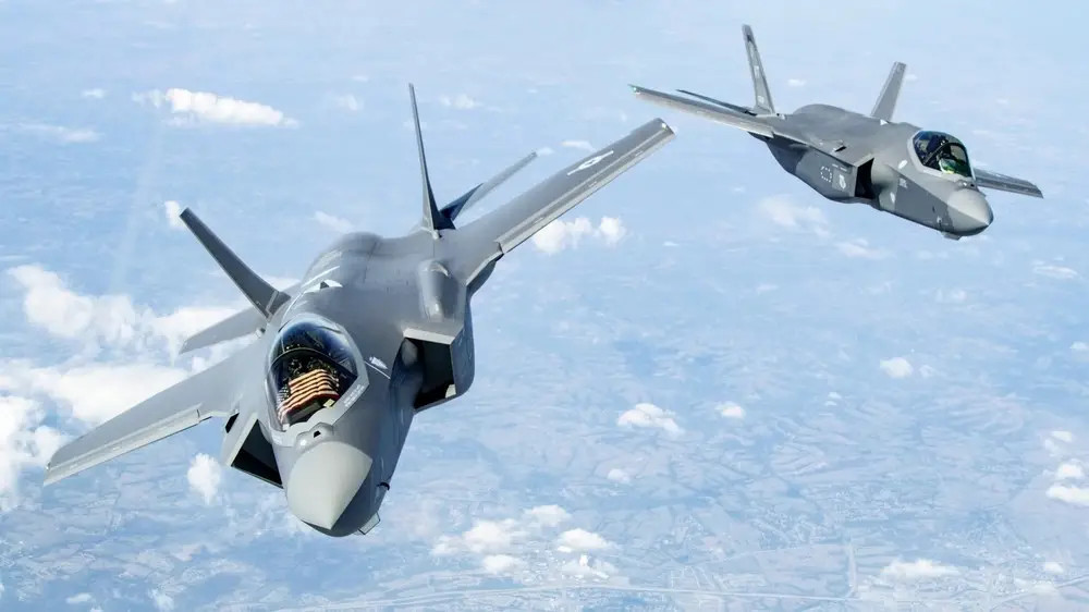 Tiêm kích F 35.jpg