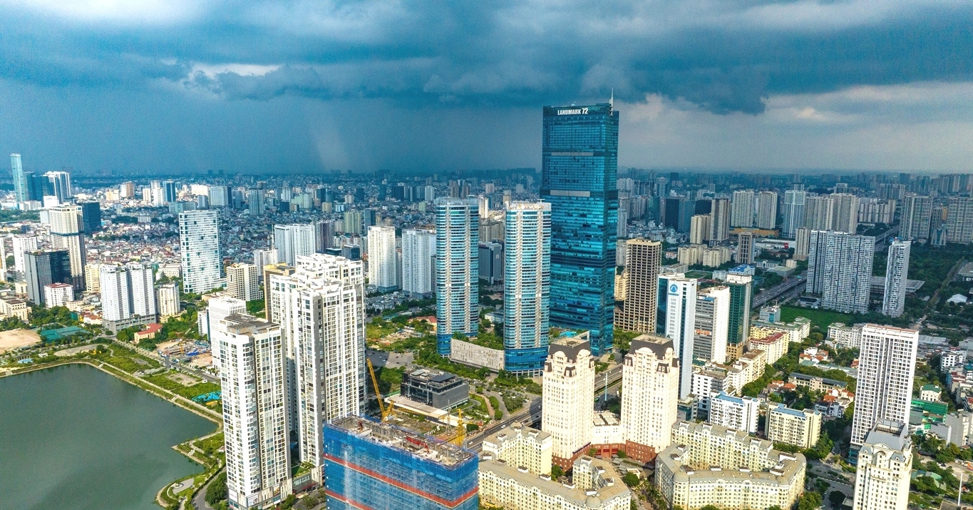 Tiết kiệm cả năm không bằng giá chung cư tăng vài tuần, vợ chồng trẻ đuối sức