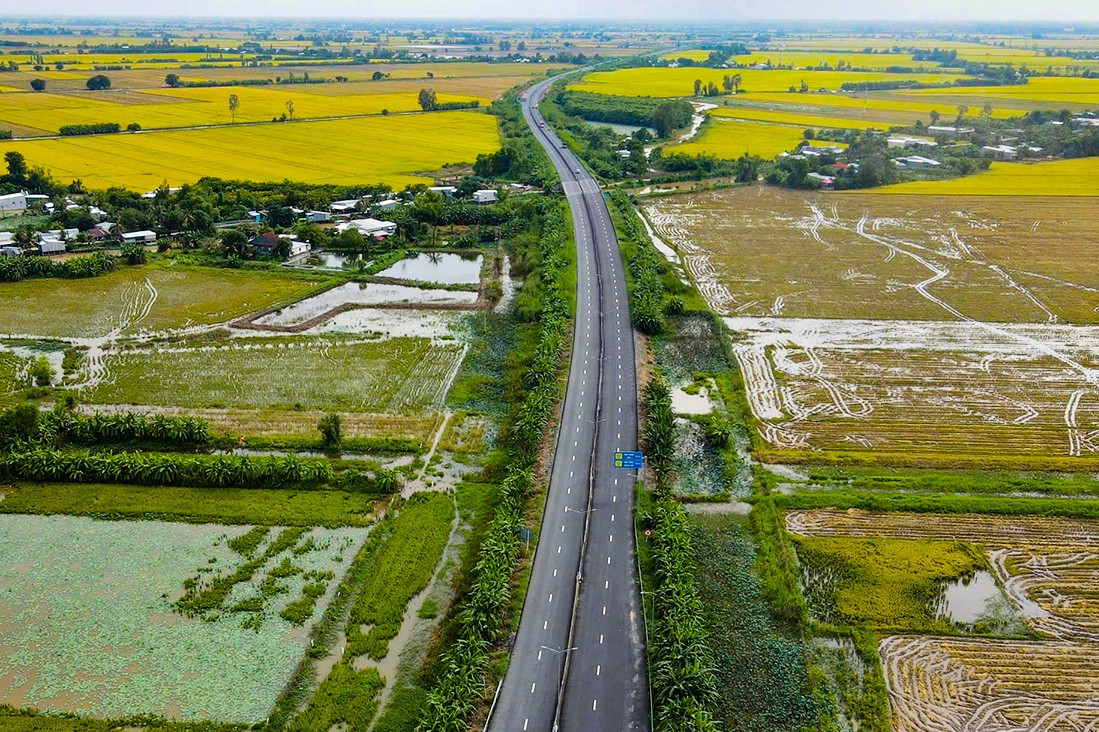 Tuyến đường huyết mạch nối Cần Thơ với An Giang 'thay áo mới'