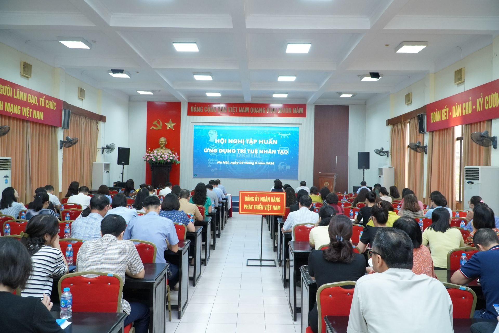 VDB tham gia tập huấn ứng dụng trí tuệ nhân tạo