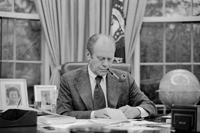 Vị Tổng thống Mỹ duy nhất sống sót sau 2 vụ ám sát bằng súng chỉ trong một tháng