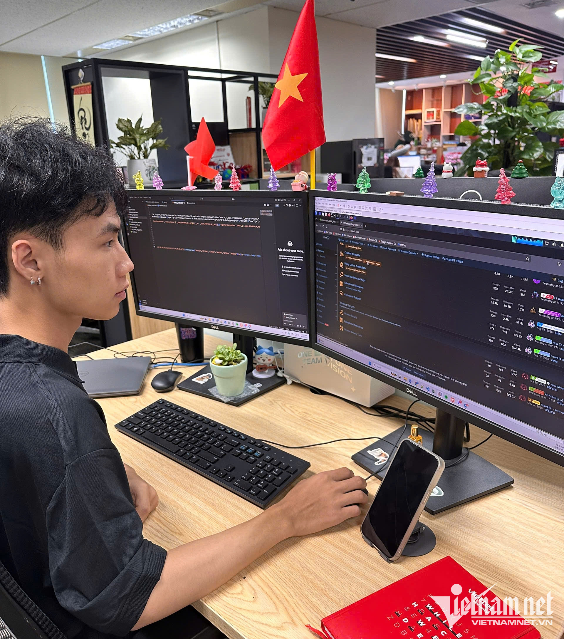 W-chuyen gia VCS.jpg