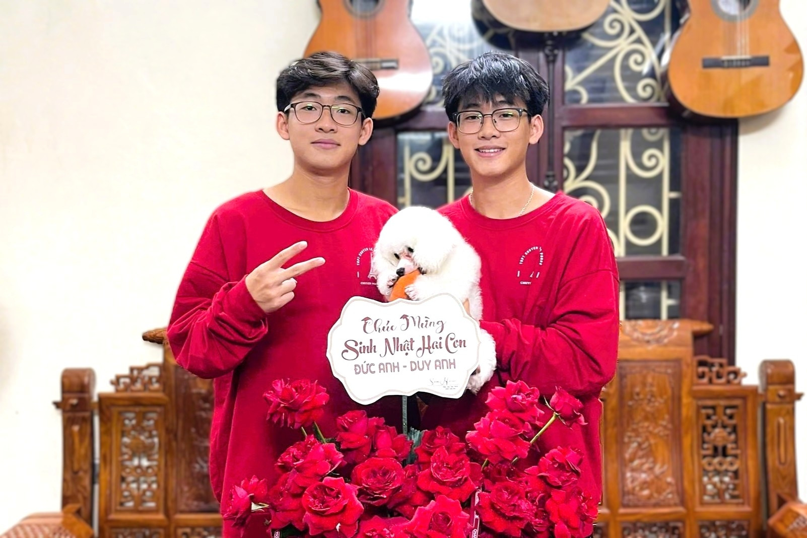 Anh em sinh đôi trúng tuyển vào cùng ngành của 1 trường đại học