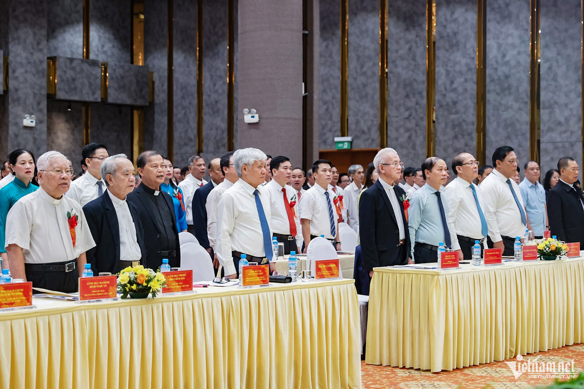 dh thi dua 1 1447.jpg