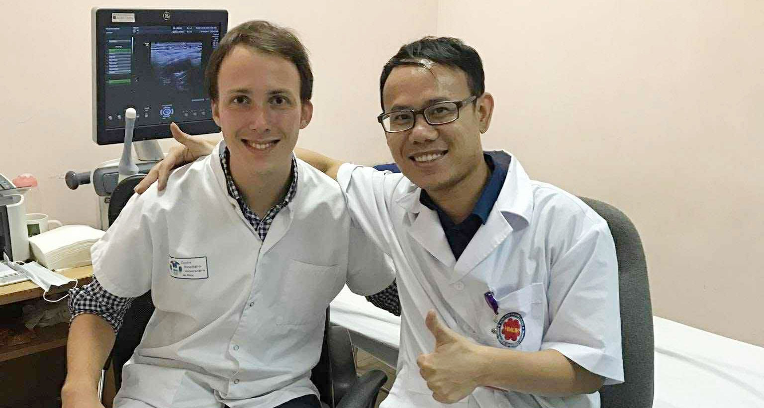 Hành trình "áp lực tạo kim cương" của bác sĩ nội trú