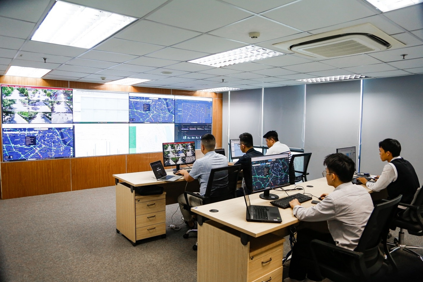 'May đo' để giải bài toán cho giao thông từ ùn tắc cho đến tìm kiếm chỗ đỗ xe