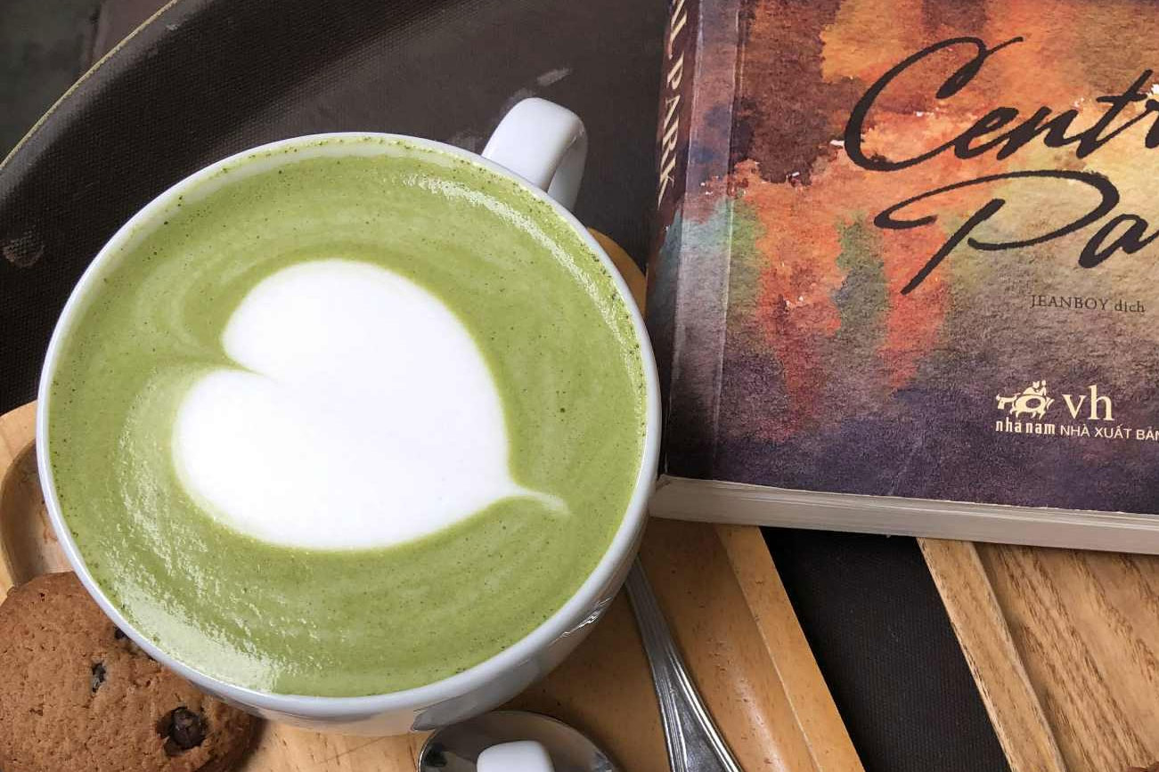 Người phụ nữ nhập viện sau khi uống trà xanh trong 6 tháng