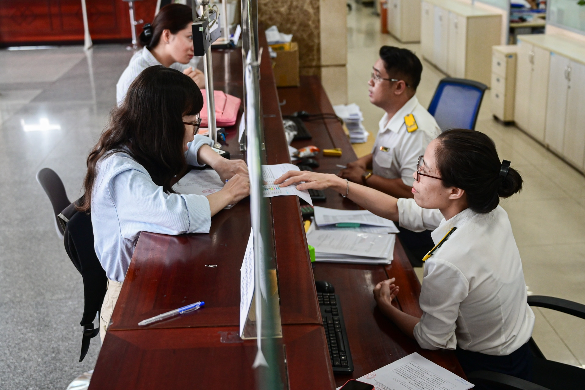 Sao lại cưỡng chế thuế bằng cách thu hồi giấy phép kinh doanh?