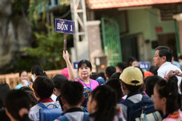 Thay đổi khiến phụ huynh TPHCM 'nức lòng': Dừng học thứ 7, không tan trước 16h30