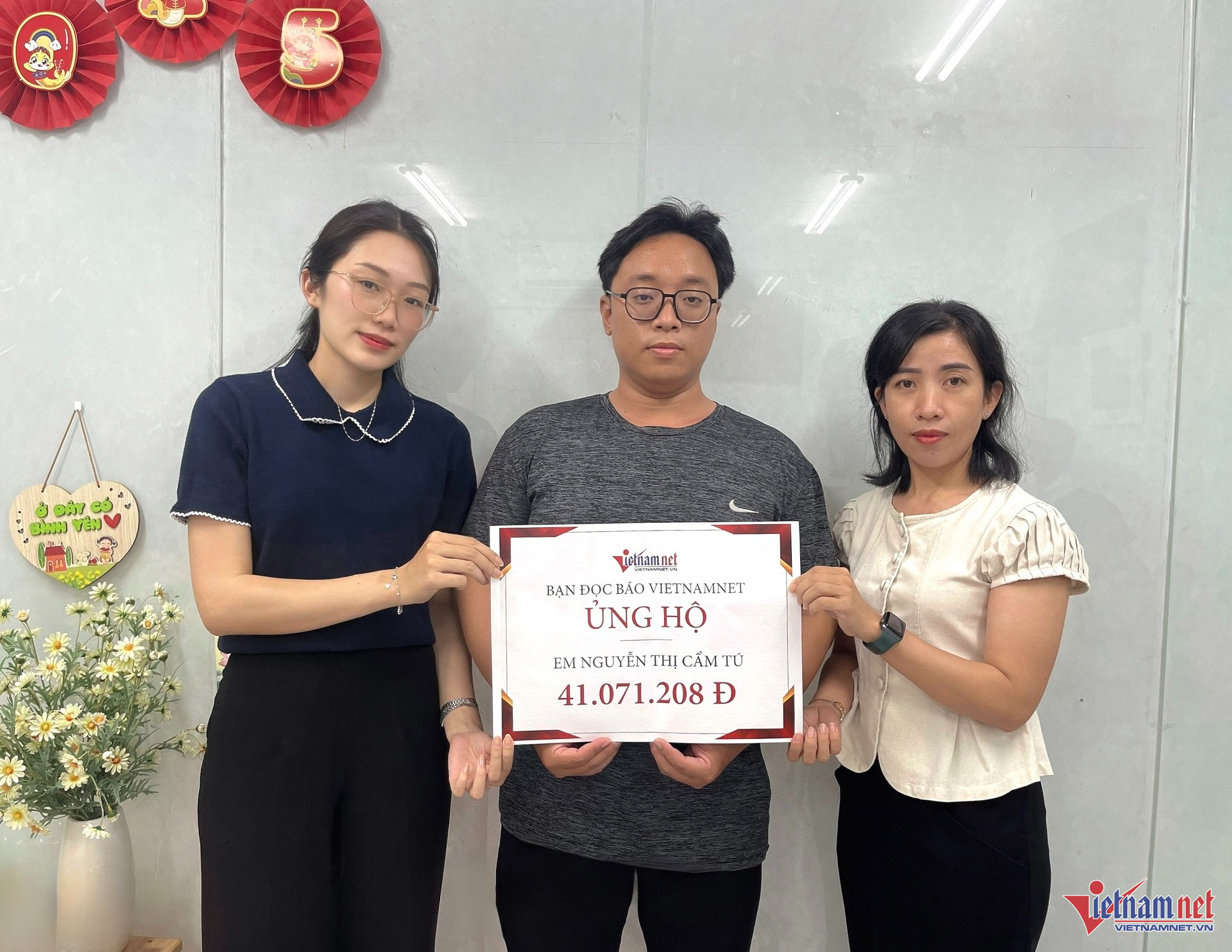 W-cẩm tú cảm ơn.jpg