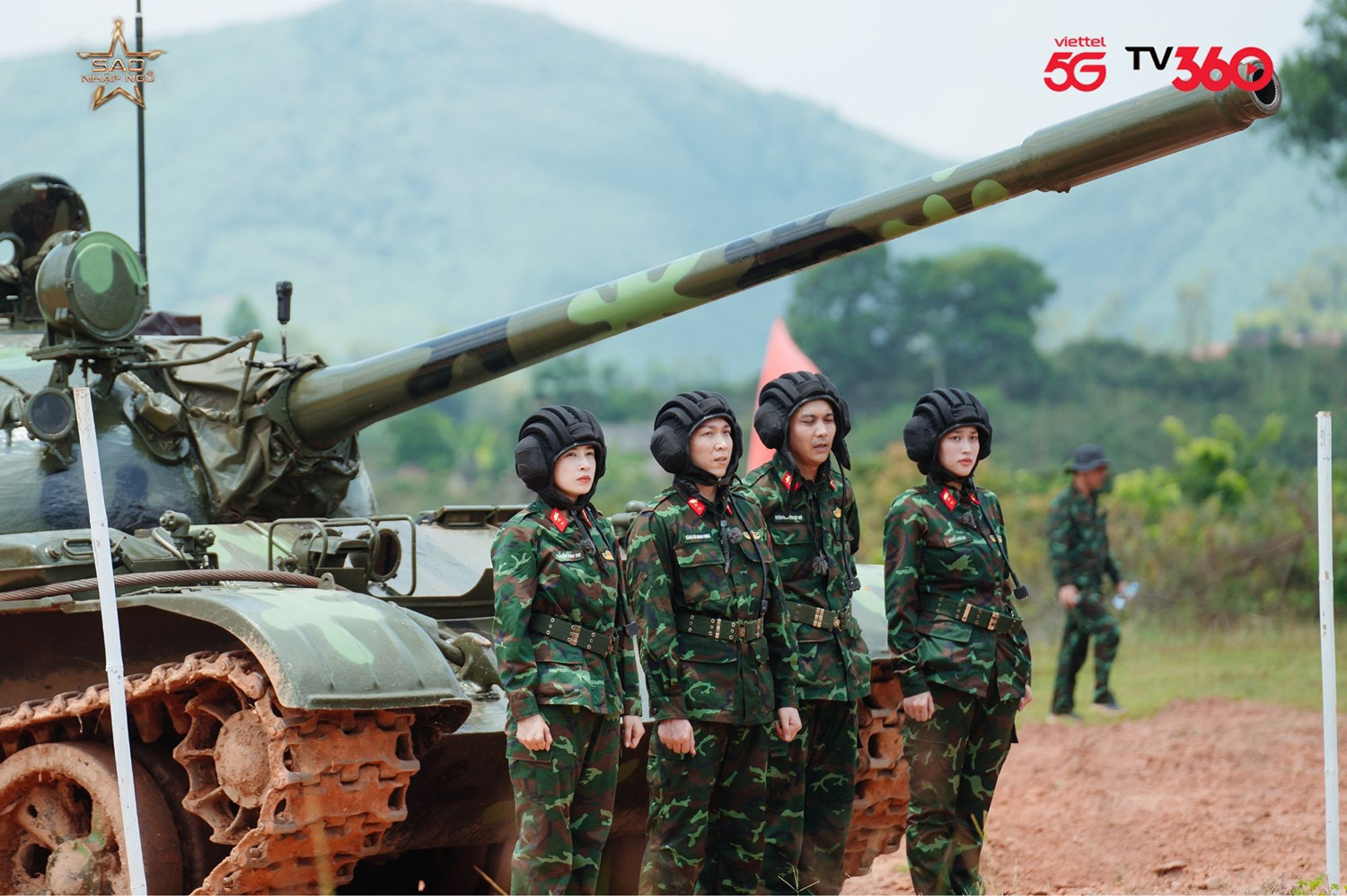 16 Sao nhập ngũ.jpg