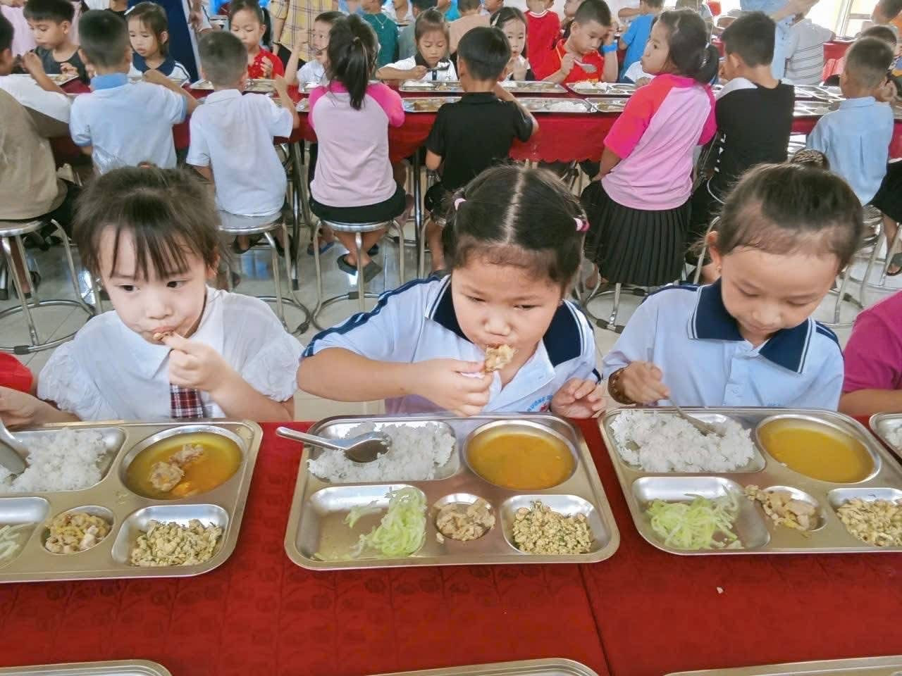 ăn bán trú 3.jpg