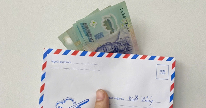 Anh cả giàu có tuyên bố sốc về tiền phúng viếng bố, cả nhà cãi nhau nảy lửa