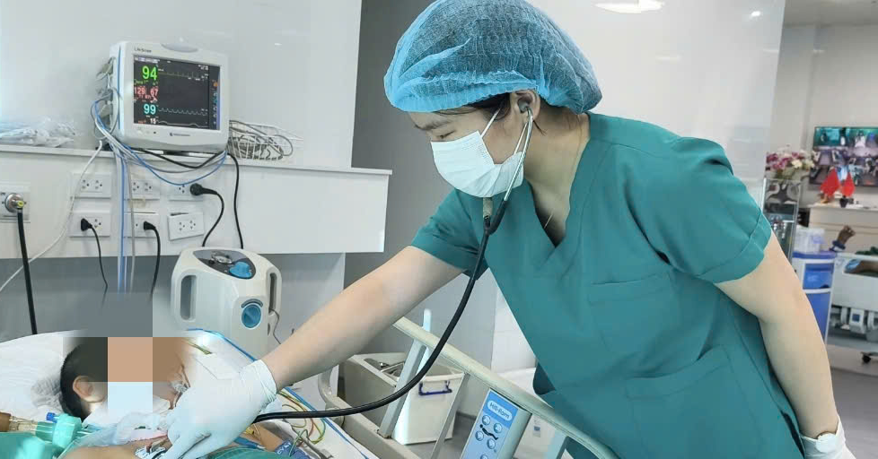 Bé gái 11 tuổi không còn cơ hội sống sau vài ngày chó nuôi chết