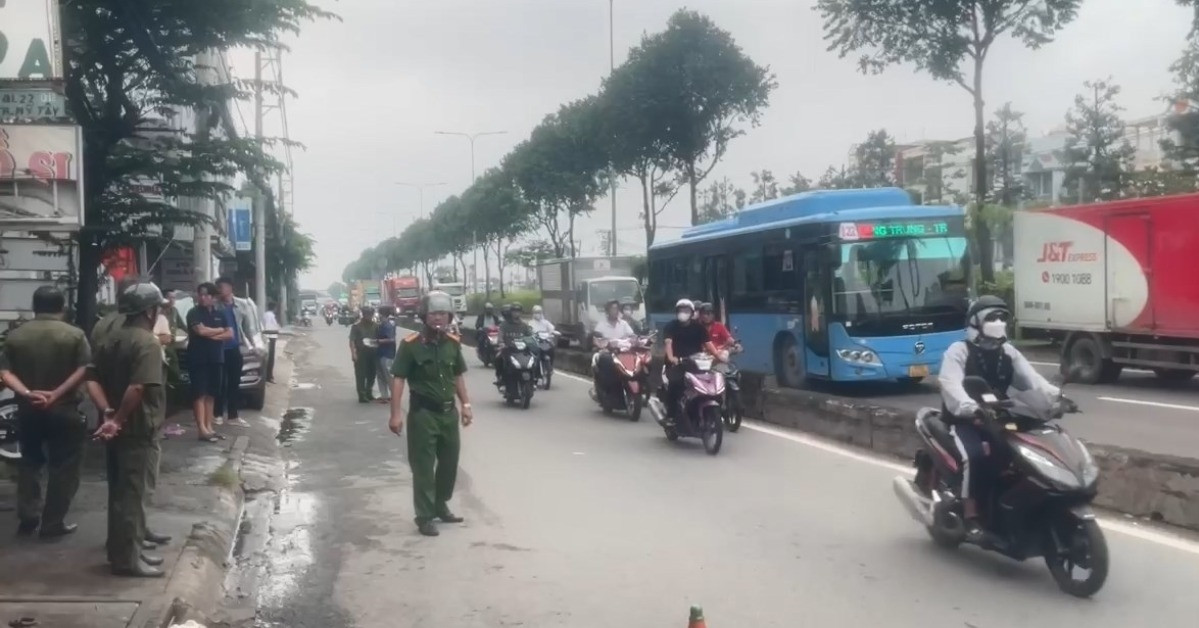 Cháy nhà lúc rạng sáng, người đàn ông tử vong