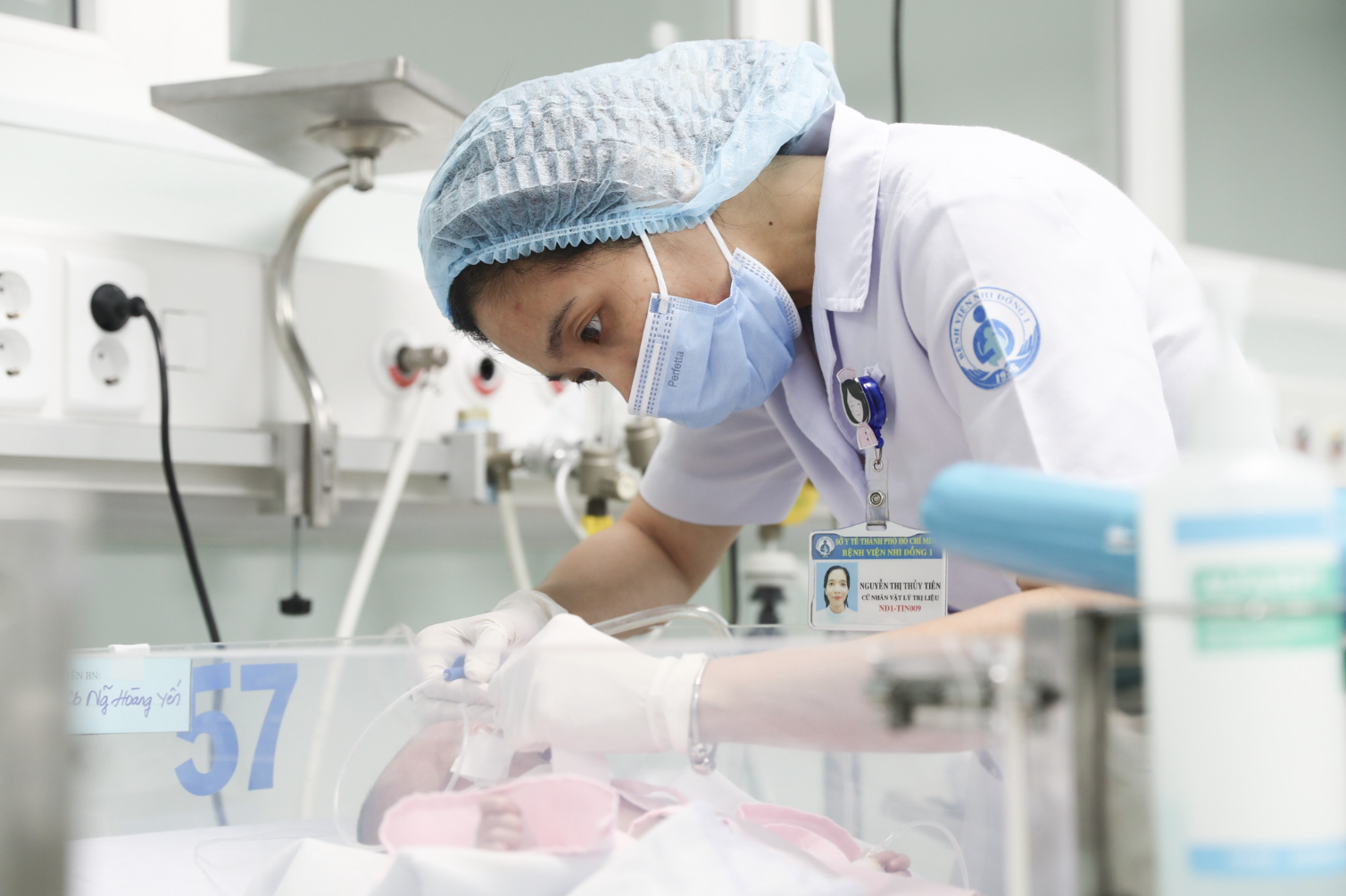 Lý do mỗi năm 40.000 người Việt có thu nhập cao ra nước ngoài khám, chữa bệnh