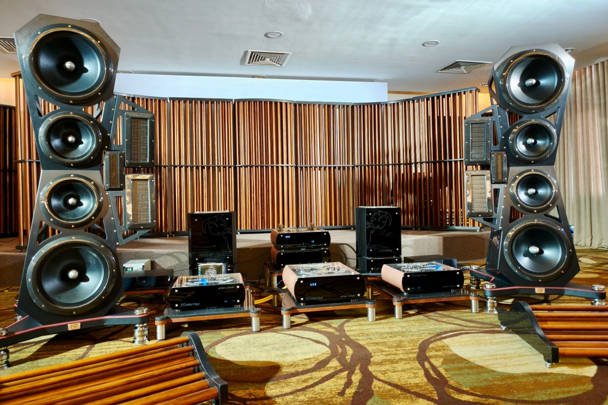 Thưởng thức dàn âm thanh 23 tỷ đồng ở TPHCM