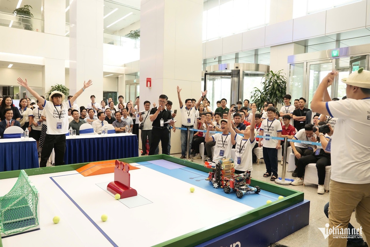 W-x.Các đội thi tham gia cuộc thi Innovation Tech Challenge.JPG.jpg