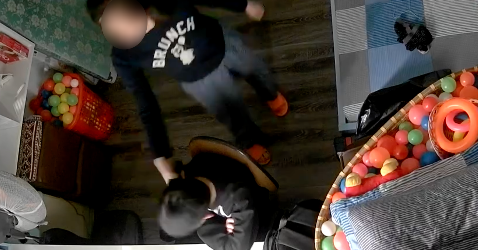 Công an xác minh &amp;apos;tâm thư kêu cứu&amp;apos; nghi của bé trai ở Hà Nội kể bị mẹ kế bạo hành