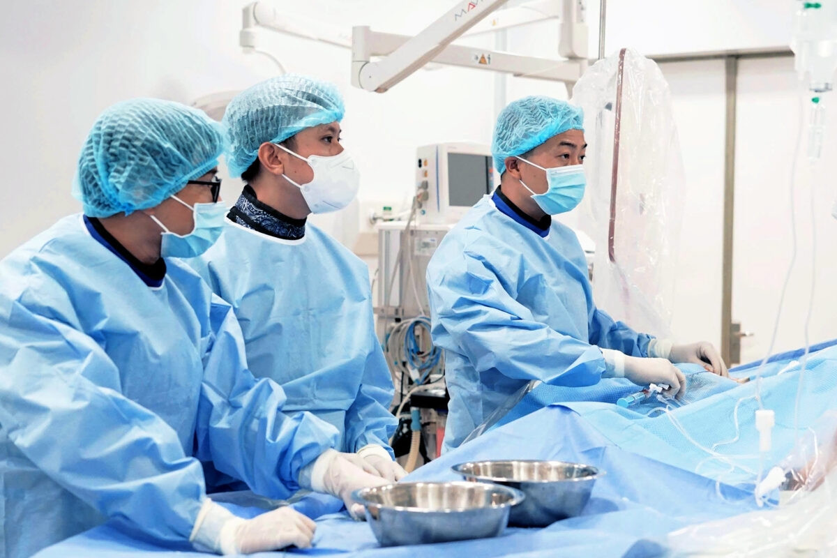 Ca cấp cứu 'oái oăm' của bác sĩ Việt được giới y khoa toàn cầu tham khảo