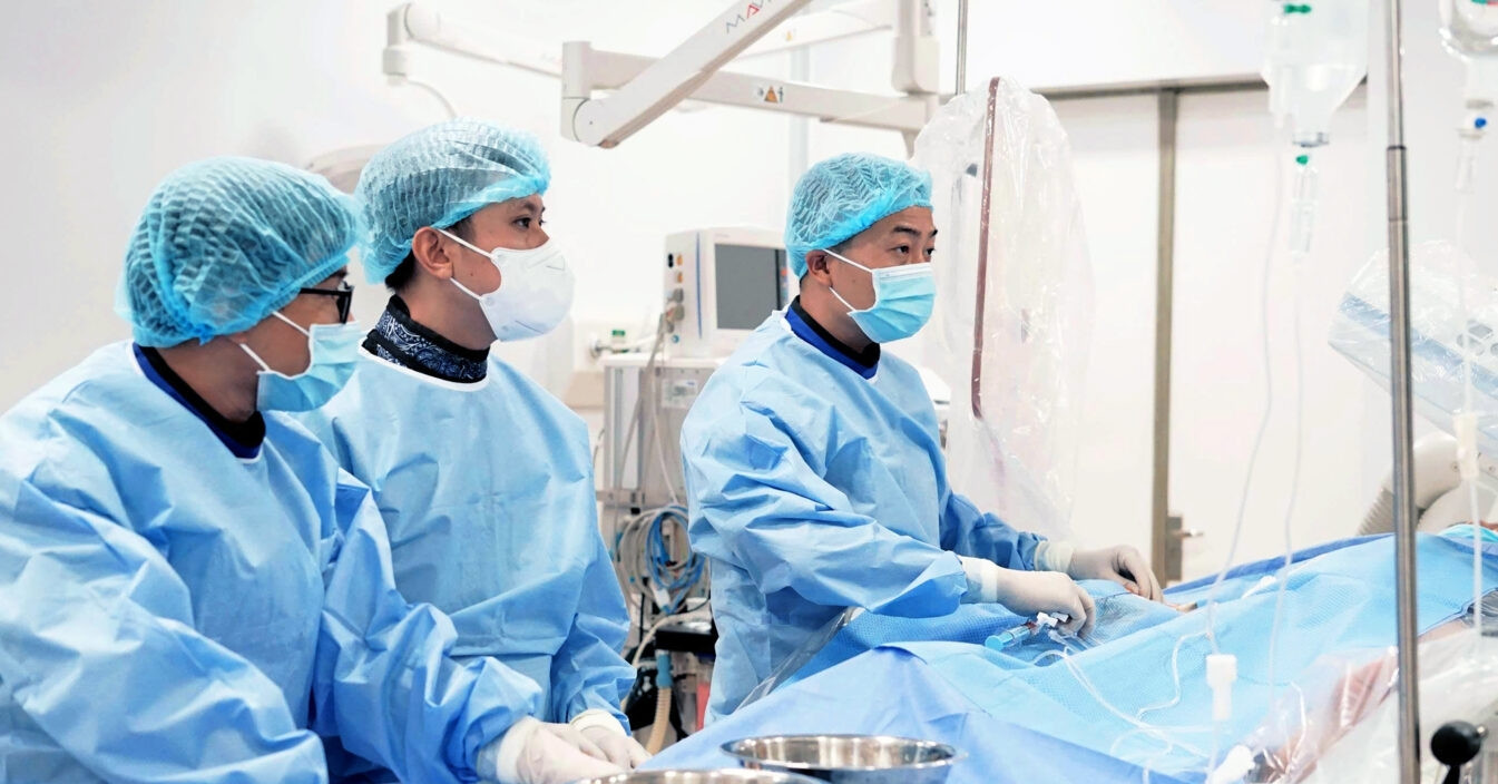 Ca cấp cứu "oái oăm" của bác sĩ Việt được giới y khoa toàn cầu tham khảo