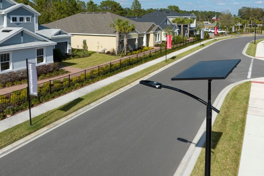 Điện mặt trời trên đường cao tốc có 'thiết bị lạ', Mỹ phát đi cảnh báo khẩn cấp