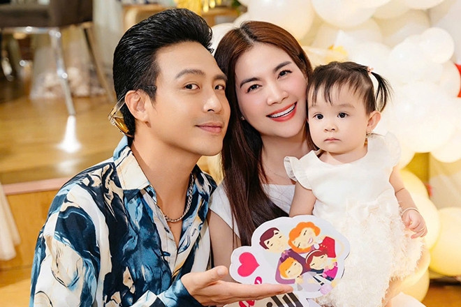 Hôn nhân viên mãn của Thanh Duy - Kha Ly, chờ 8 năm để được bế con đầu lòng