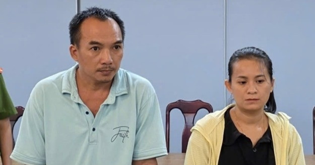 Cặp vợ chồng ở Đà Nẵng làm giấm bẩn từ a-xít và nước giếng, hơn 1.000 lít/ngày