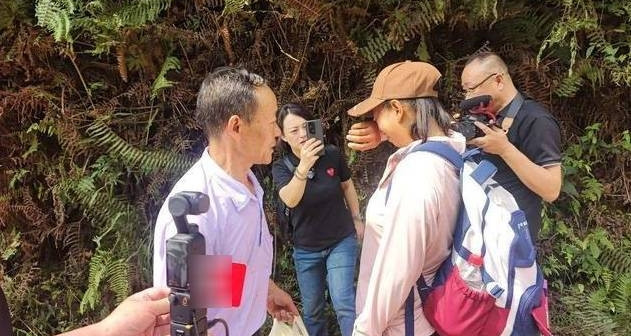 Người cha giữ nguyên từng món đồ, chờ con mất tích suốt 23 năm trong căn nhà cũ