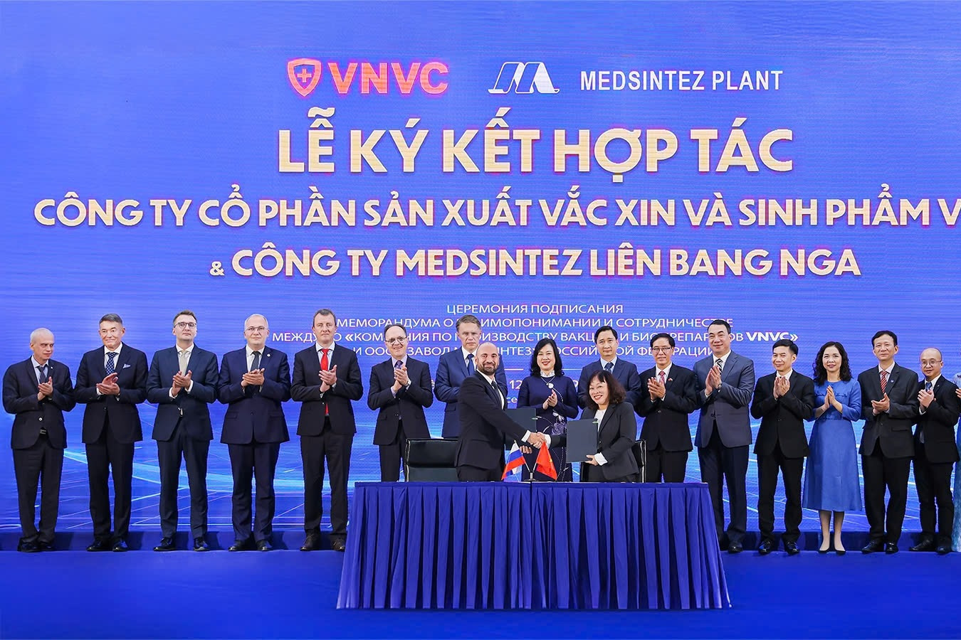Nhà máy vắc xin VNVC nhận chuyển giao công nghệ sản xuất thuốc tiên tiến từ Nga