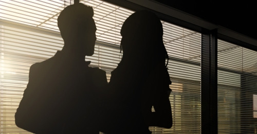 Nữ giám đốc chi 11 tỷ đồng để ở bên cấp dưới có vợ, nhận kết đắng