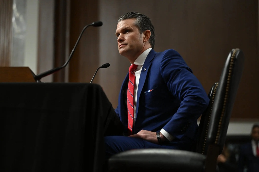 14HEGSETH STYLE 01 vfkp superJumbo.jpg