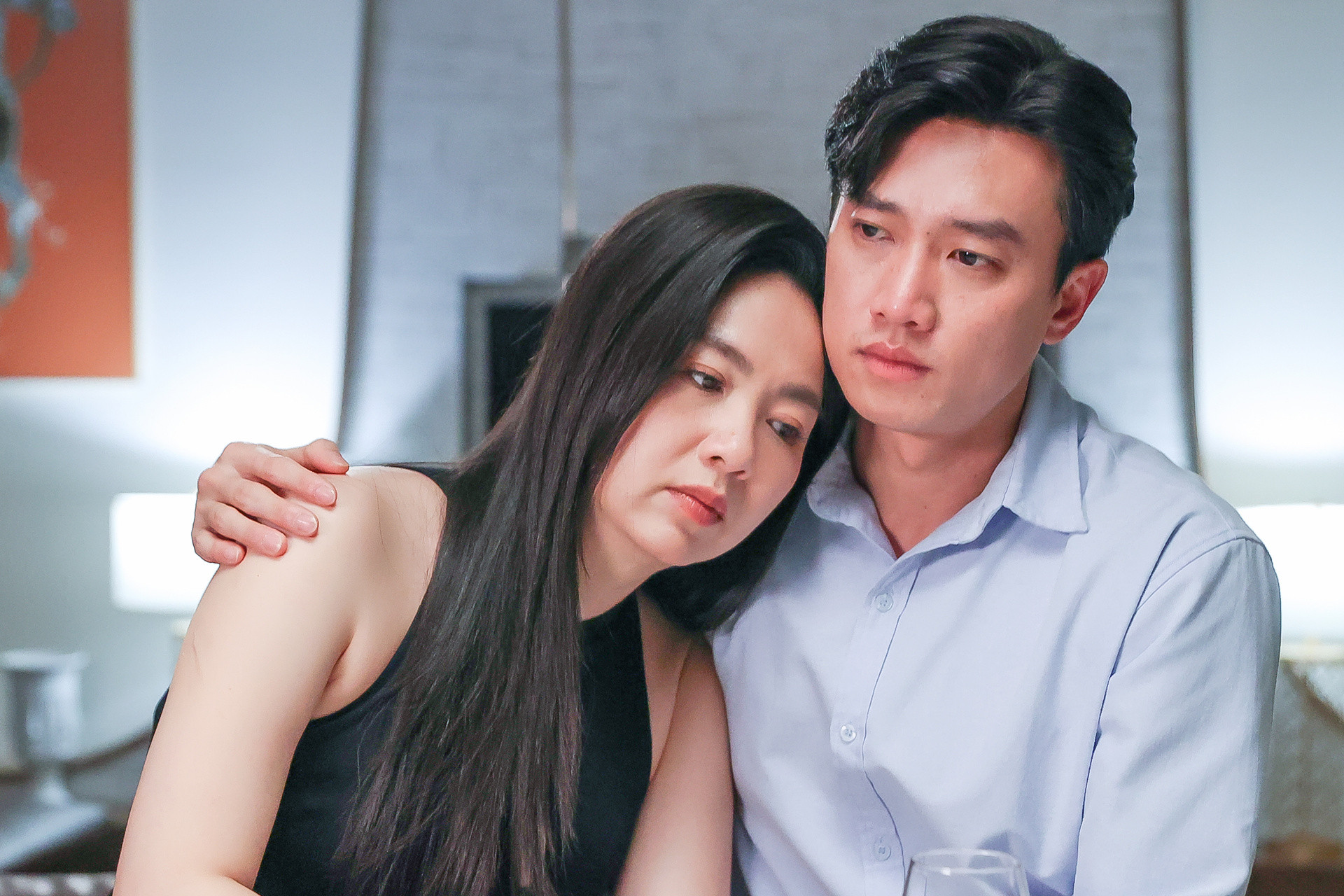 Hình ảnh hiếm thấy của 'Mỹ nam chuyên vai đểu' bên đàn chị hơn 7 tuổi