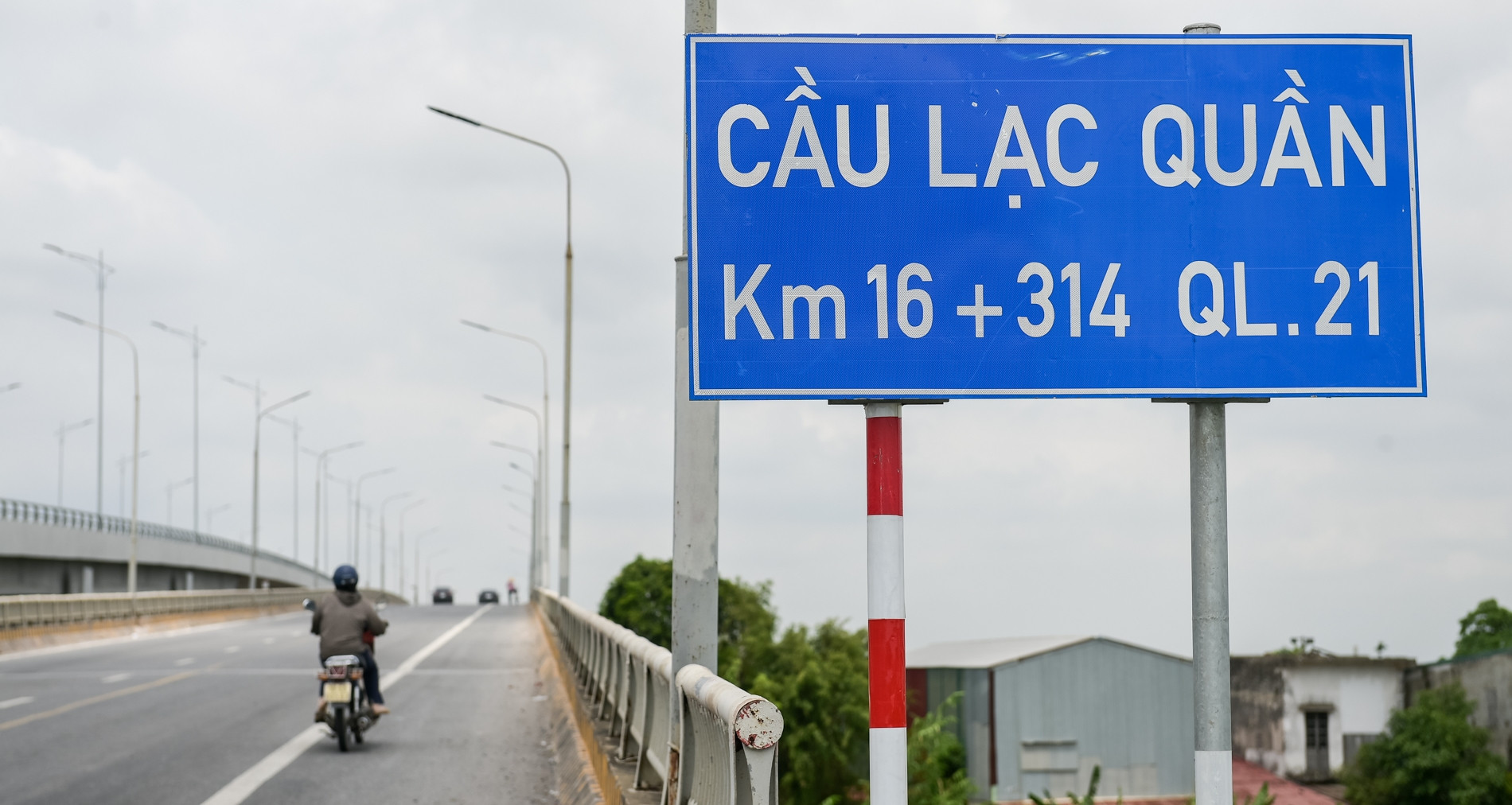 Chuyện chưa kể phía sau những tên cầu &amp;apos;độc lạ&amp;apos; ở Ninh Bình