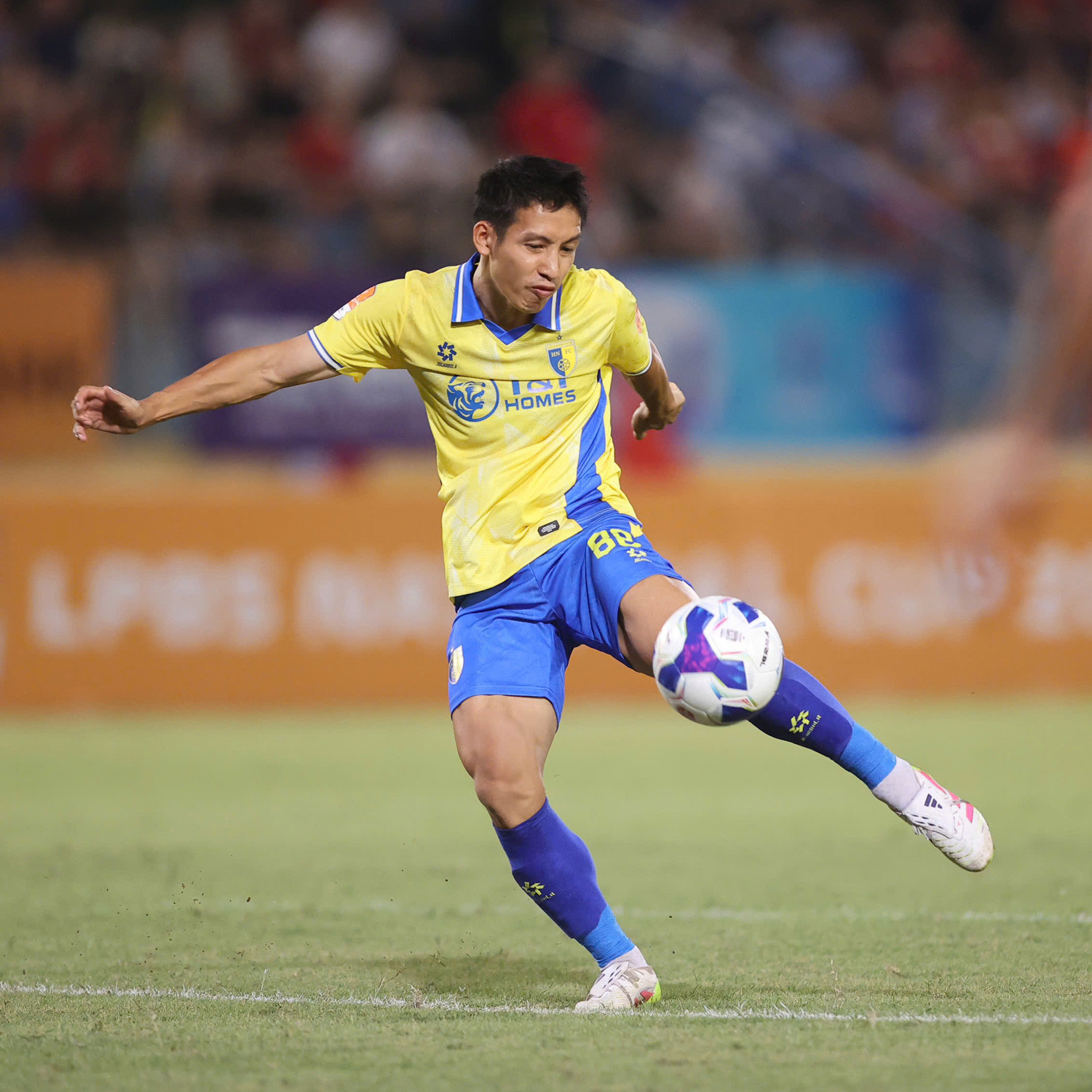 Hung Dung The Cong Ha Noi.jpg